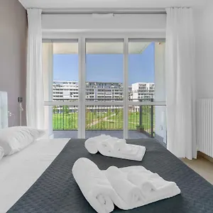 Santa Giulia - Futurismo 17 , Milano Italia